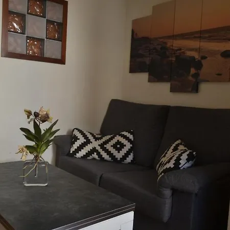 Apartament In Unesco 2001 דירה